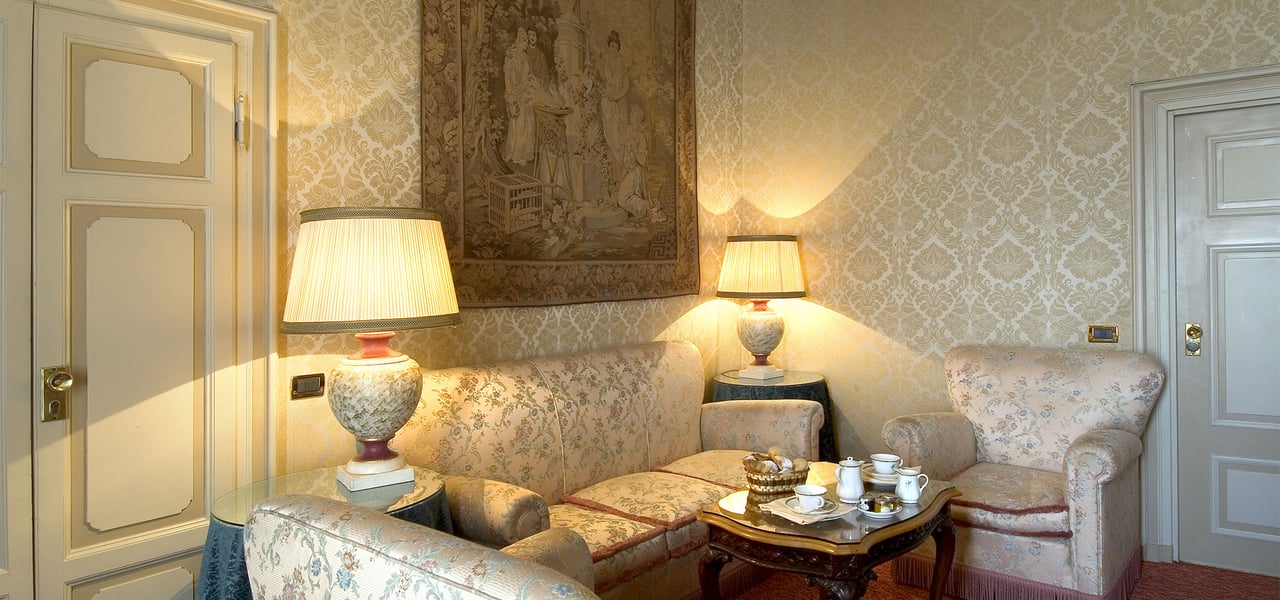 Romantic hotel Umbria Royal Suite living room Brufani Perugia