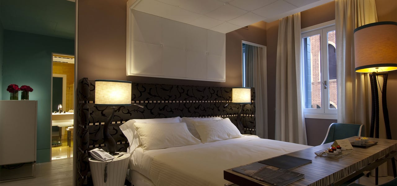 Luxury rooms Venice Deluxe Room Centurion Palace2