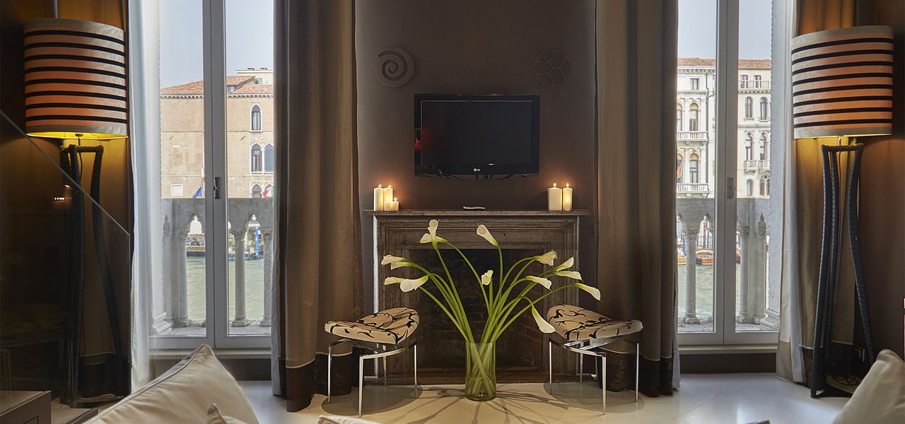 Suite Superior Bilevel with Grand Canal view Venice Centurion Palace2