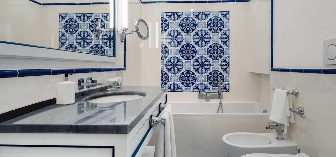JRT Junior Suite Certosa bathroom (2)