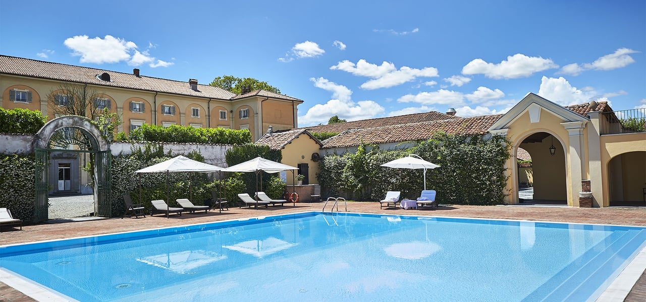 Hotel with swimming pool near Turin Italy | Sina Villa Matilde