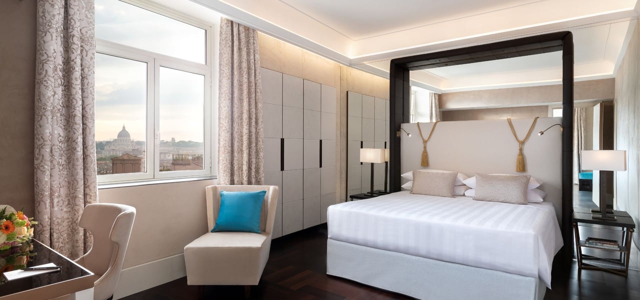AK ROMAB Suite Barberini Penthouse Bedroom