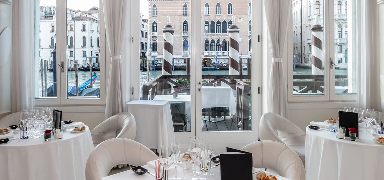 Ristorante Antinoo's con vista sul canale di Venezia | Sina Centurion Palace