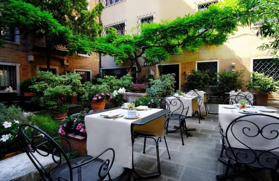 Hotel breakfast in Venice | Sina Palazzo Sant'Angelo