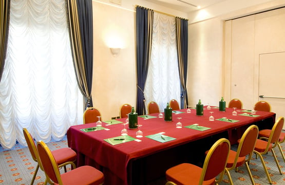 Meeting room Perugia Brufani 4